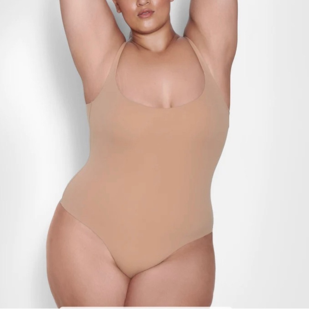 NWT Skims fits everybody square neck bodysuit size 3X
